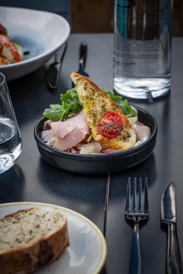 Hotel Restaurant Le Monetier Eksteriør billede